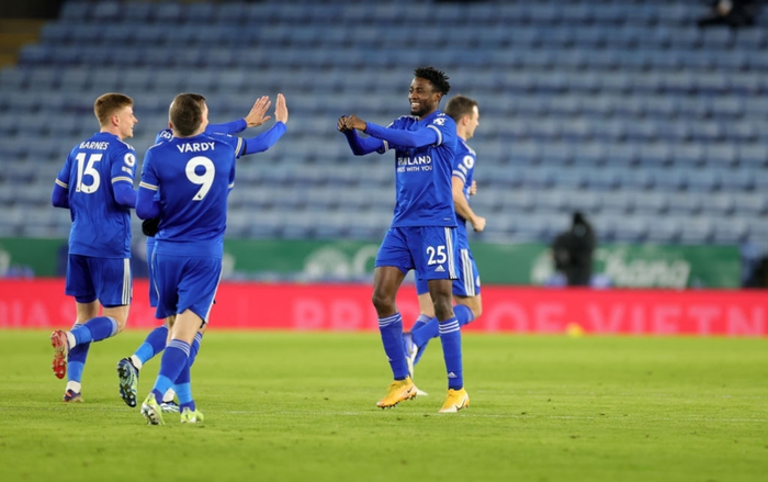 Man Utd mất ngôi đầu bảng vào tay Leicester Ảnh 2