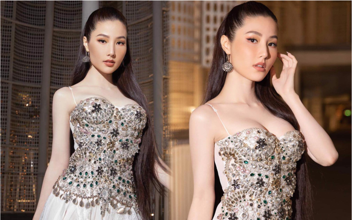 Diễm My 9X táo bạo với bộ váy cúp ngực hút mắt nổi bật với mái tóc suôn dài Ảnh 2