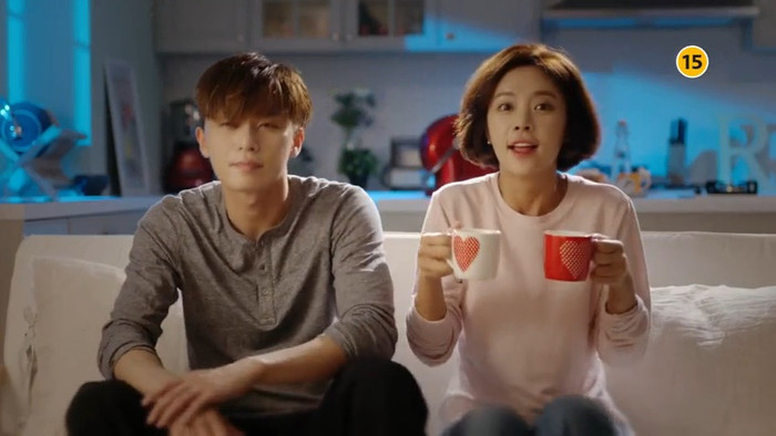 Khi sánh đôi với Park Seo Joon trong Cô nàng xinh đẹp, cô vẫn tiếp tục thể hiện phong độ khi giúp đài MBC thu về mức rating 15.9% nhờ tác phẩm này