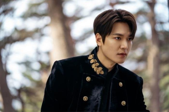 Lee Min Ho quyết tâm thay đổi hình ảnh, chia sẻ về áp lực khi tham gia thử vai cho Panchiko Ảnh 6