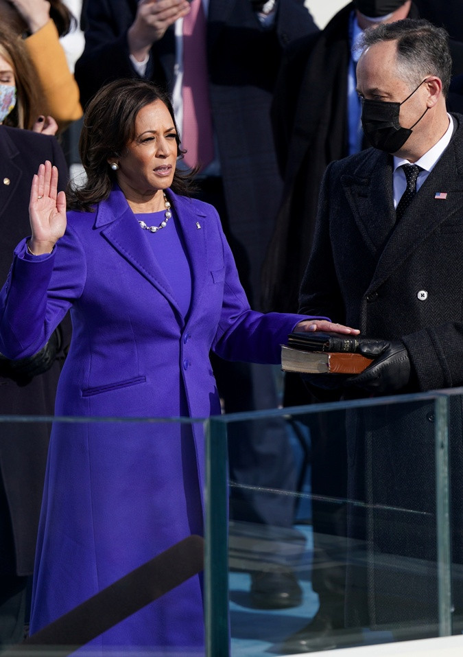 Kamala Harris vừa làm nên lịch sử sau khi trở thành phụ nữ da màu đầu tiên làm Phó tổng thống Mỹ sau 244 năm