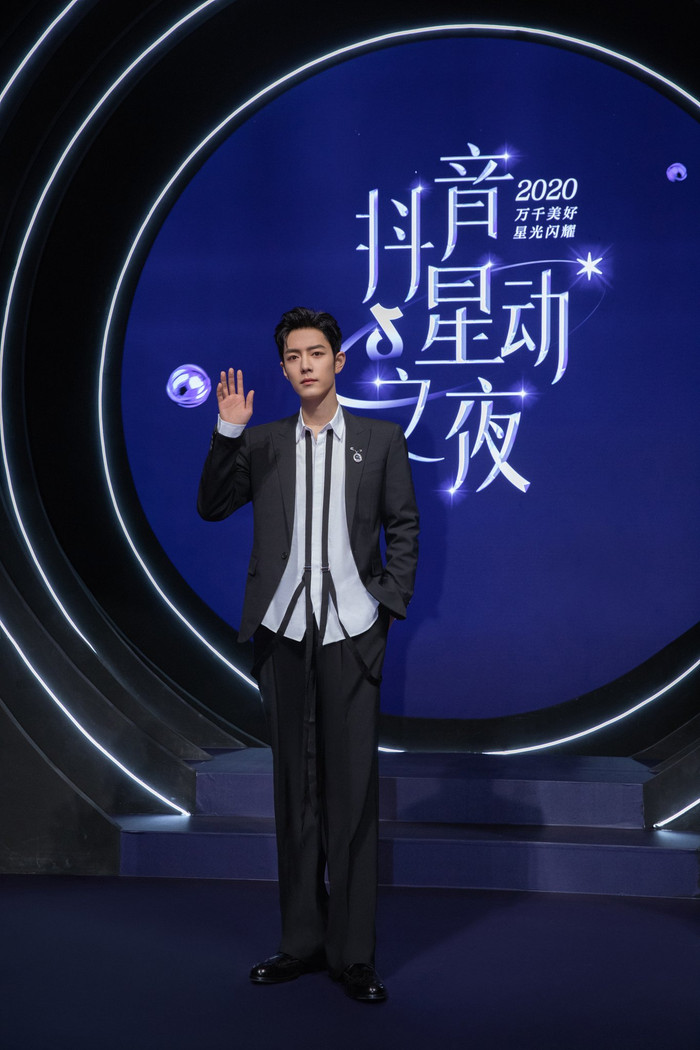 Sức ảnh hưởng của Tiêu Chiến: Làm cho hệ thống và trình tự cũng phải 'ngả nghiêng' Ảnh 4