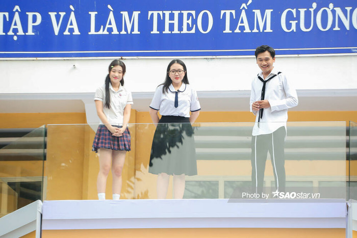 Ở giữa thời điểm khó khăn thì nữ sinh may mắn nhận được sự hỗ trợ kịp thời từ cô giáo chủ nhiệm