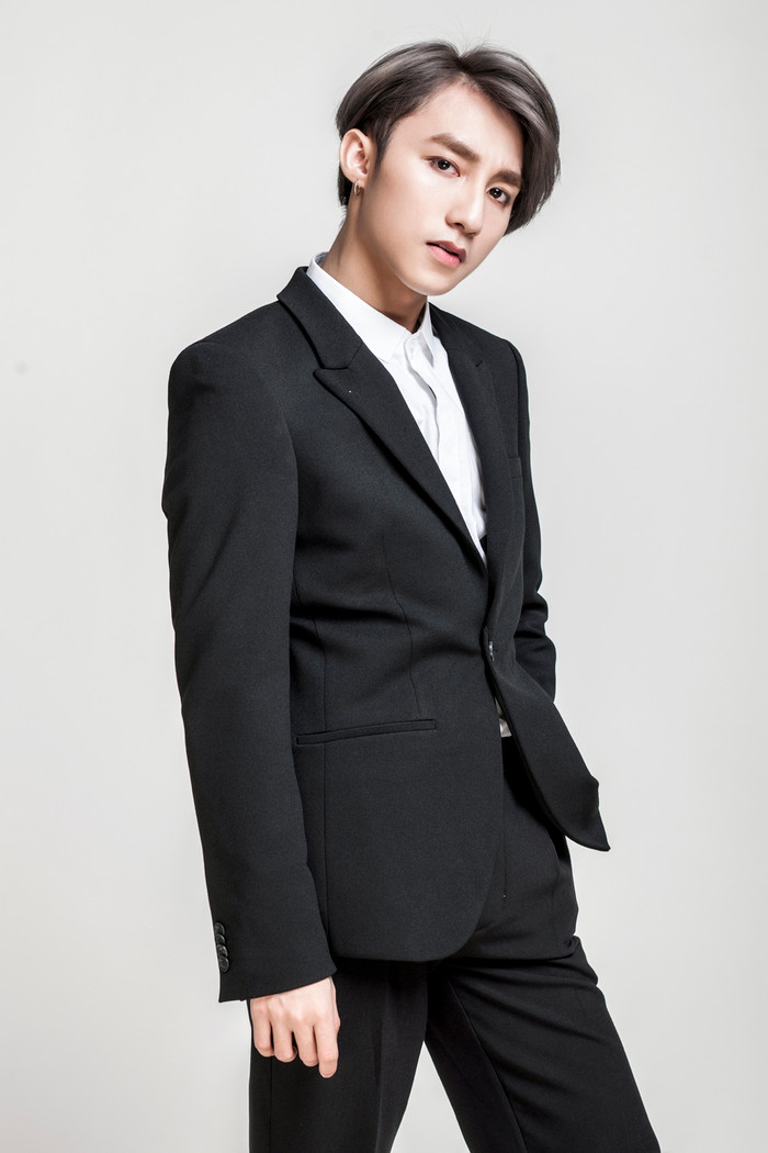 Sơn Tùng tái xuất sau lùm xùm, nhắn gửi Thiều Bảo Trâm: 'Gặp nhau là duyên phận, xa nhau là duyên phận'? Ảnh 1