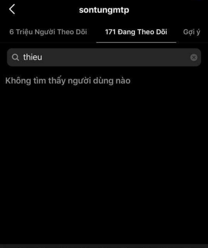 Sơn Tùng chính thức hủy theo dõi 'người tình tin đồn' 8 năm Thiều Bảo Trâm.