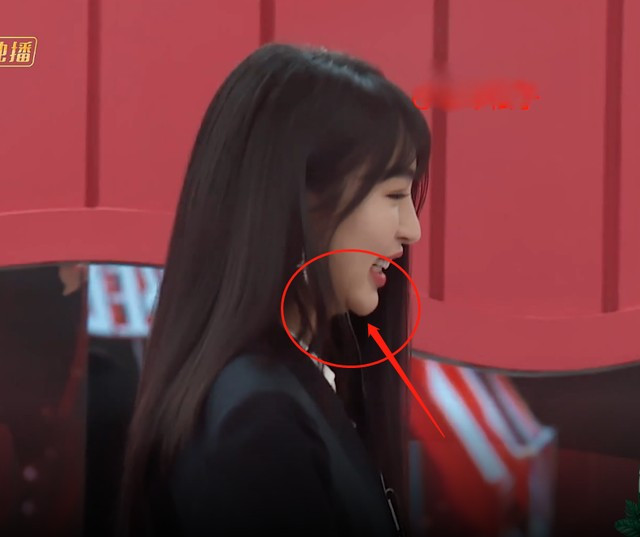 Dân mạng chỉ trích nhân vật gây rắc rối cho hôn nhân của Huỳnh Hiểu Minh - Angelababy Ảnh 9