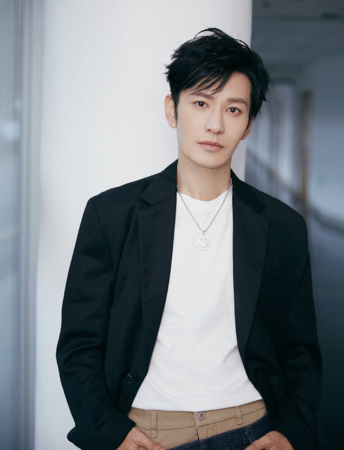 Dân mạng chỉ trích nhân vật gây rắc rối cho hôn nhân của Huỳnh Hiểu Minh - Angelababy Ảnh 4