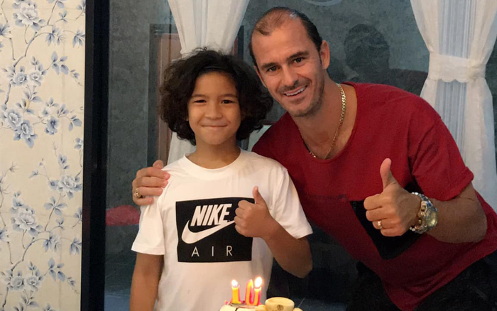 Giọng hát Việt Nhí New Generation 2021: Kelvin Alves là thần đồng bóng đá, con trai của Huỳnh Kesley Ảnh 2