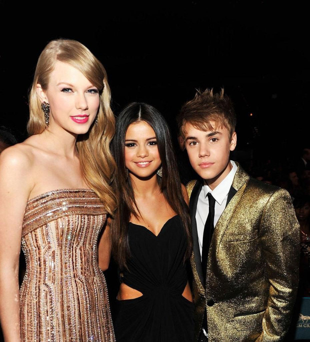 Selena Gomez và Thiều Bảo Trâm đều có mối tình kéo dài suốt 8 năm, nhưng cuối cùng không có một đám cưới Ảnh 8