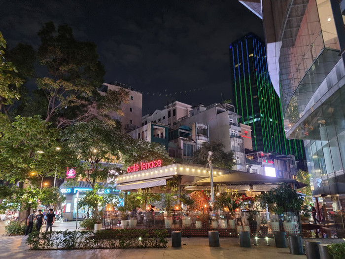 Ảnh chụp với chế độ tự động trên Galaxy S21 Plus 5G.