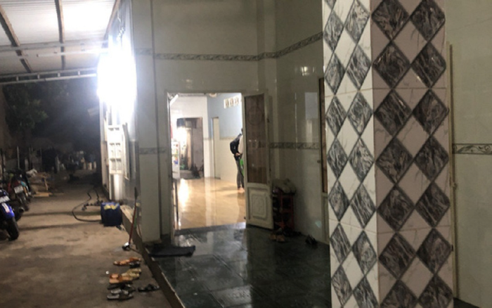 Mở cửa phòng, bố chết lặng phát hiện con trai 14 tuổi đã tử vong trong tư thế treo cổ Ảnh 2