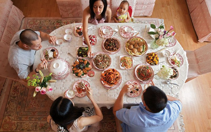 Đến ra mắt gia đình bạn trai, cô gái nhất quyết đòi chia tay sau khi thấy bàn ăn đãi khách Ảnh 2