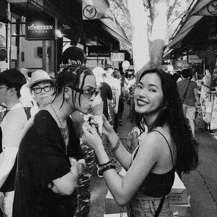 Đúng ngày 14/2/2020, Châu Bùi chính thức tuyên bố chia tay Decao. Nữ fashionista tiết lộ lý do: 'Không thể nói chúng mình không hợp nhau được nhưng đến một lúc nào đó, có nhiều thứ cần hơn là chỉ hợp nhau ở mặt hình ảnh, sở thích. Đây là một câu chuyện rất dài'.