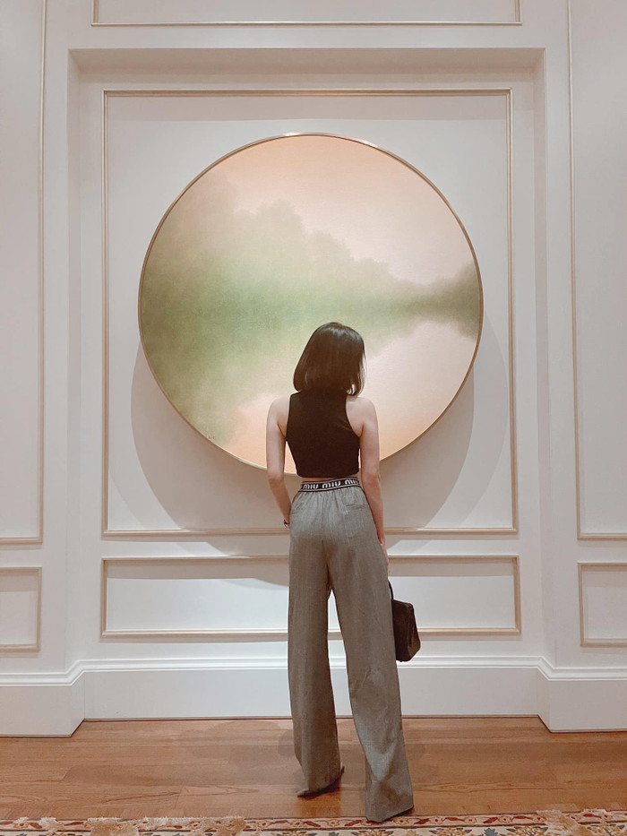 Sắc vóc nuột nà của nữ ca sĩ U40 trong set đồ tôn dáng, không chút mỡ thừa