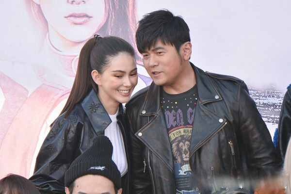 Hình ảnh Côn Lăng và Châu Kiệt Luân trong ngày họp báo phim