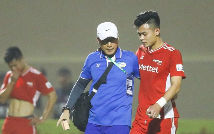 Thêm một tuyển thủ Việt Nam phải nghỉ hết năm 2021 vì đứt dây chằng gối Ảnh 2