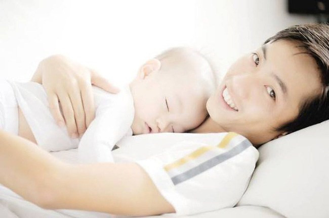 Subeo lúc nhỏ, có thể thấy tóc cậu bé lúc này cũng khá ít