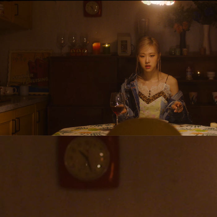 6 điều bạn đã bỏ lỡ trong clip nhà hàng solo của Rosé (BlackPink) Ảnh 6