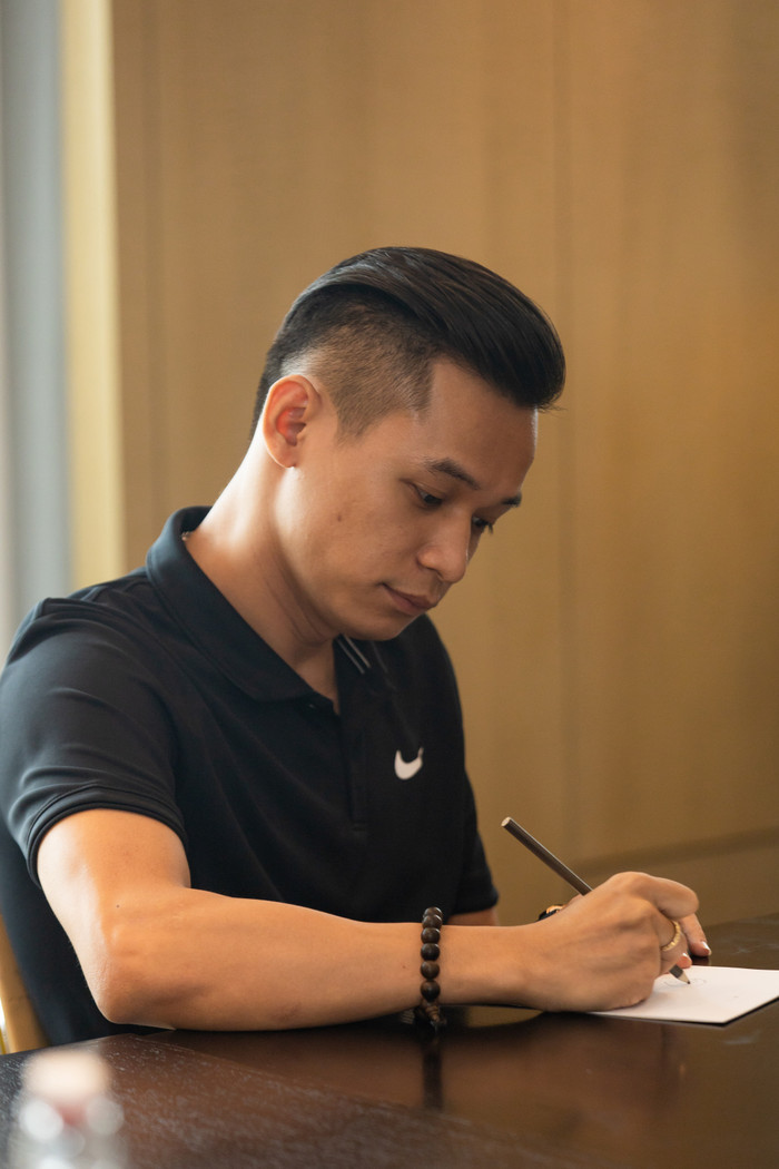 Độ Mixi nói riêng hay các streamer khác nói chung cũng phải đầu tư rất nhiều cho công việc sáng tạo. (Ảnh: Độ Mixi)