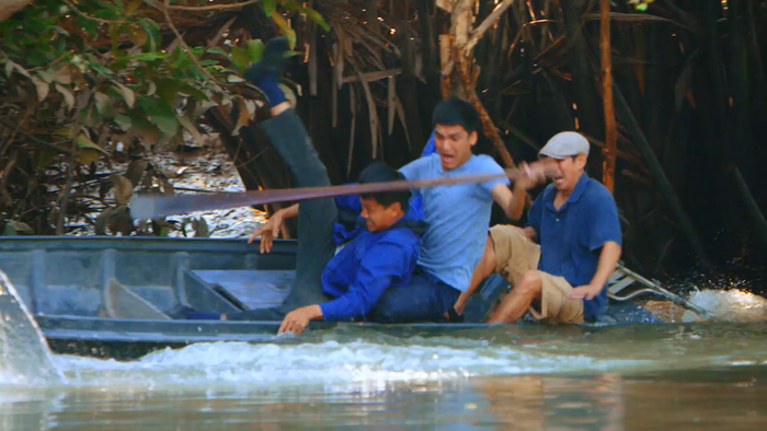 Lý Hải - Mạc Văn Khoa gặp sự cố, may mắn 'thoát chết trong gang tấc' khi quay 'Lật mặt: 48H' Ảnh 5