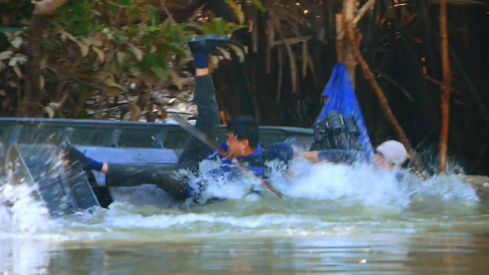 Lý Hải - Mạc Văn Khoa gặp sự cố, may mắn 'thoát chết trong gang tấc' khi quay 'Lật mặt: 48H' Ảnh 6