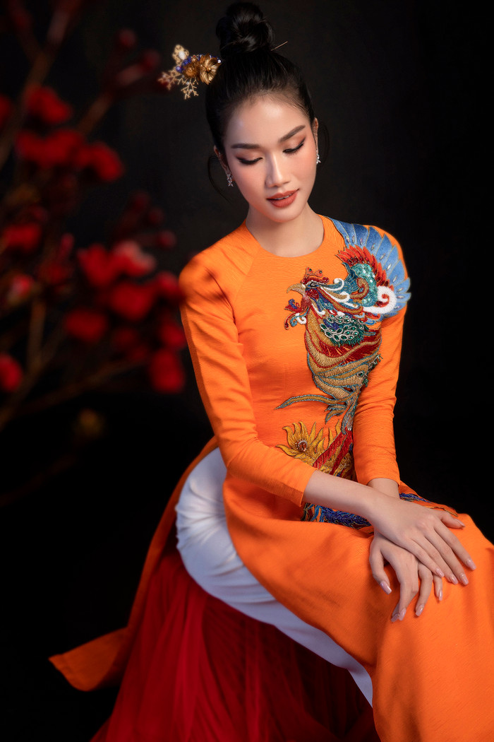 Đỗ Hà - Phương Anh - Ngọc Thảo rạng rỡ đốn tim fan khi phục sức áo dài rồng phượng Ảnh 12