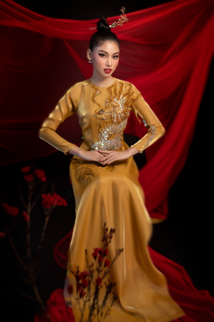 Đỗ Hà - Phương Anh - Ngọc Thảo rạng rỡ đốn tim fan khi phục sức áo dài rồng phượng Ảnh 14