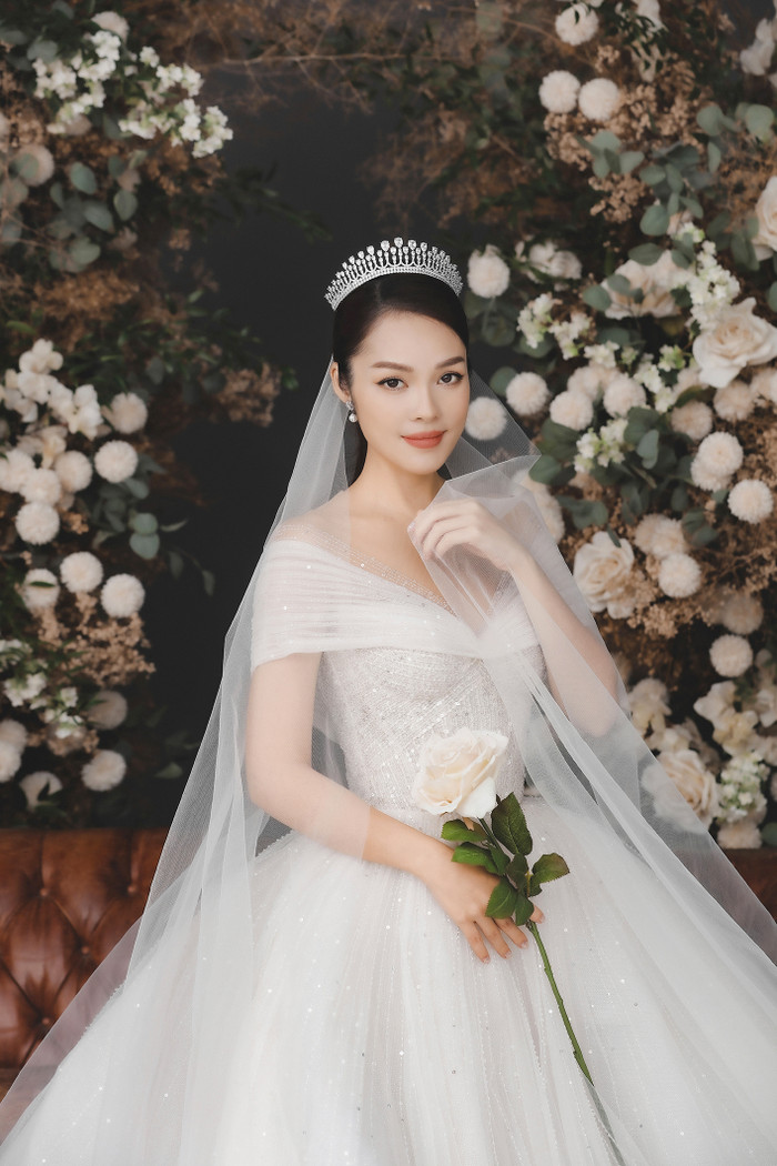 Dương Cẩm Lynh bất ngờ tung ảnh cưới, phải chăng sắp lên xe hoa lần 2? Ảnh 12