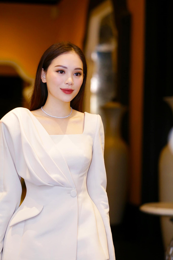 Giữa 'biến căng' Thiều Bảo Trâm và Sơn Tùng, Linh Rin lại có những chia sẻ về tình yêu gây chú ý Ảnh 3