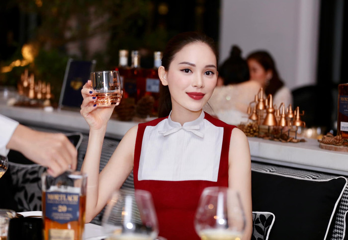 Giữa 'biến căng' Thiều Bảo Trâm và Sơn Tùng, Linh Rin lại có những chia sẻ về tình yêu gây chú ý Ảnh 4