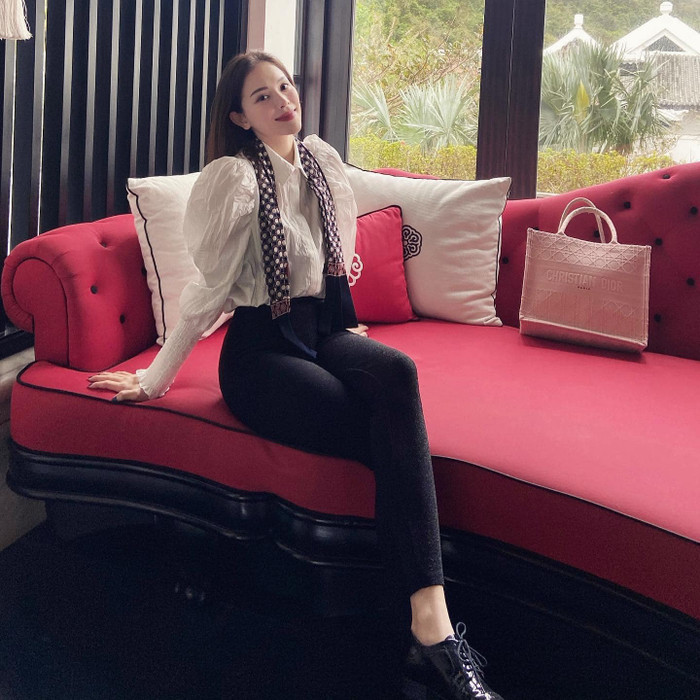 Giữa 'biến căng' Thiều Bảo Trâm và Sơn Tùng, Linh Rin lại có những chia sẻ về tình yêu gây chú ý Ảnh 5