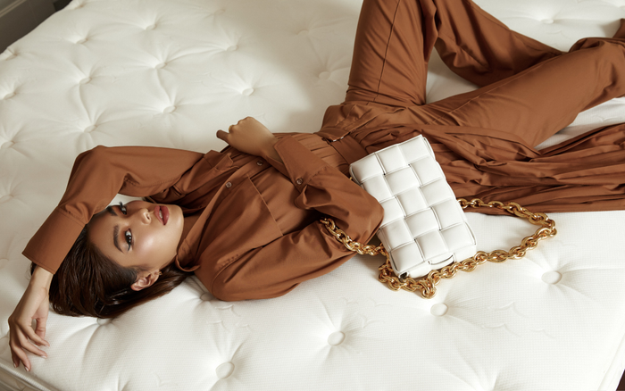 'Rich kid' Thảo Nhi Lê khoe dáng với loạt túi hiệu trăm triệu, style ngày càng 'xịn mịn' Ảnh 2