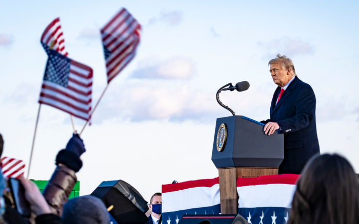 YouTube tiếp tục gia hạn lệnh cấm đối với cựu Tổng thống Donald Trump Ảnh 2