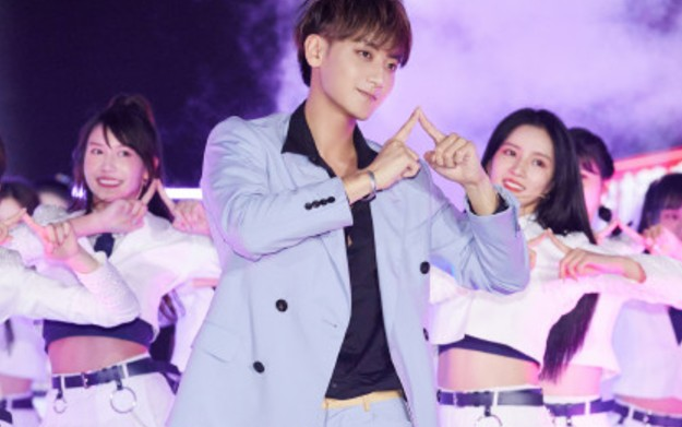 Hoàng Tử Thao bị mắng không thương tiếc khi có phát ngôn gắt về showbiz Ảnh 2