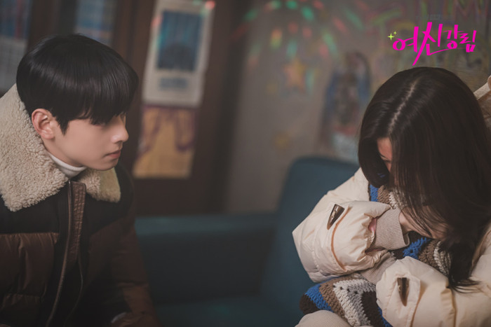 Anh cố gắng an ủi Ju Gyeong 