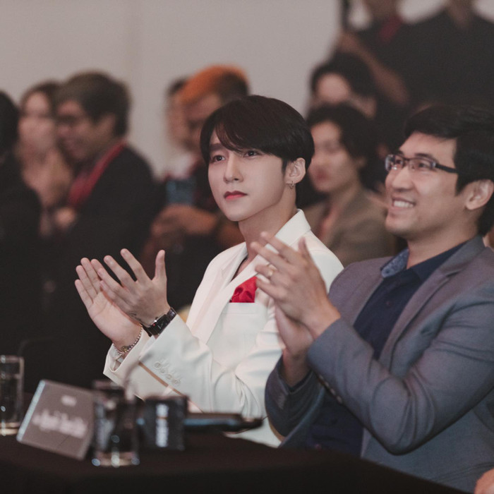 Sơn Tùng chính thức xuất hiện trước truyền thông sau ồn ào tình ái: Khoe trọn vẻ đẹp 100 điểm Ảnh 13