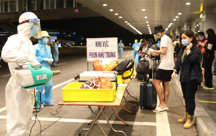 Học sinh, sinh viên toàn tỉnh Quảng Ninh được nghỉ học do phát hiện ca nhiễm Covid- 19 mới Ảnh 2