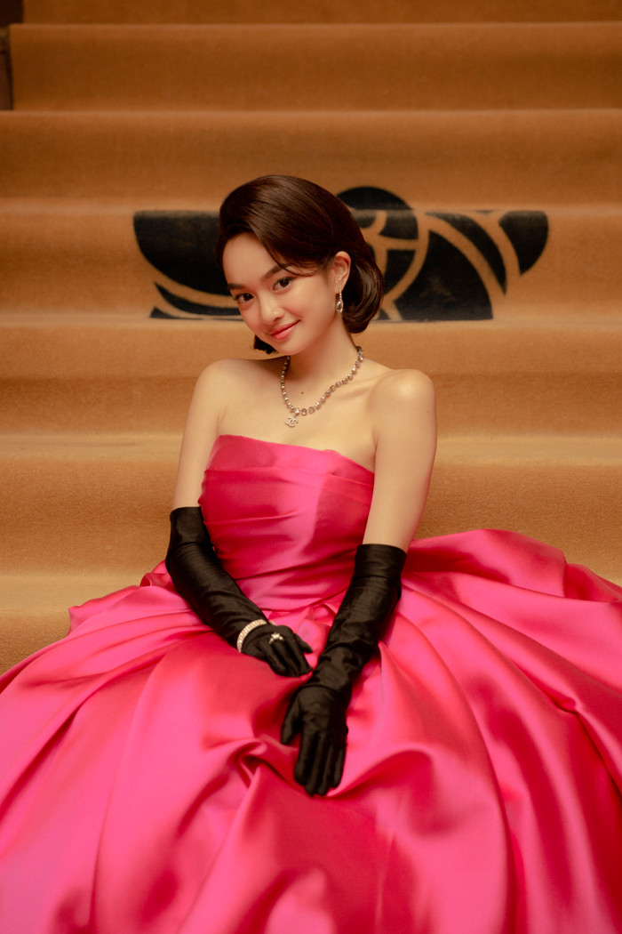 Kaity Nguyễn khoe thần thái sắc sảo, chuẩn quý cô thượng lưu trong Gái già lắm chiệu 5 Ảnh 10