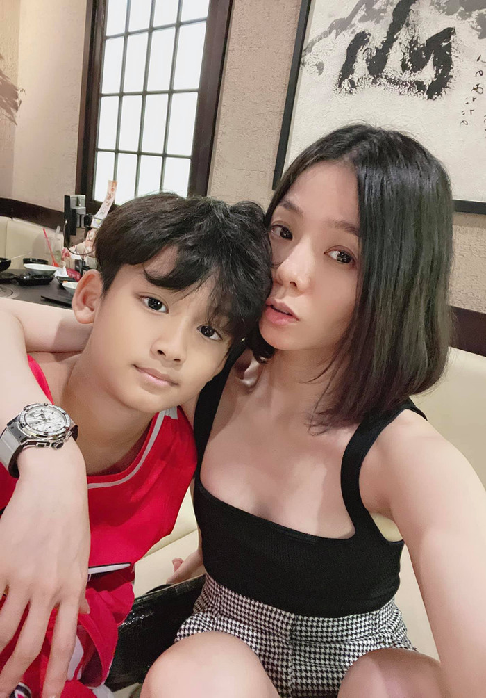 Lệ Quyên khoe ảnh bên con trai tiết lộ tính cách khó ai ngờ của quý tử