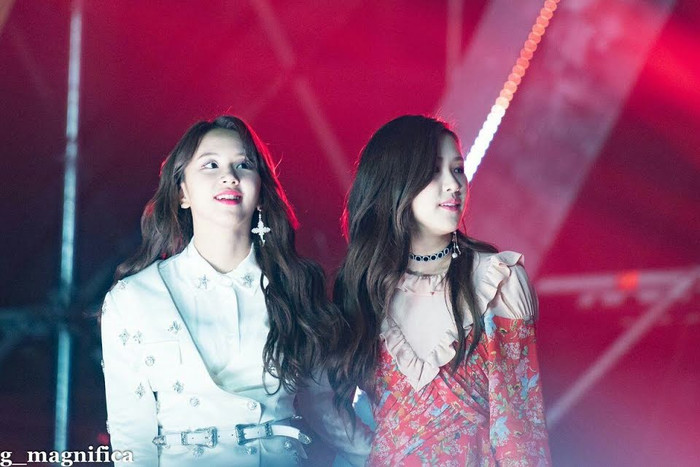 5 khoảnh khắc khi idol K-Pop chứng minh rằng fanwar là vô nghĩa Ảnh 5