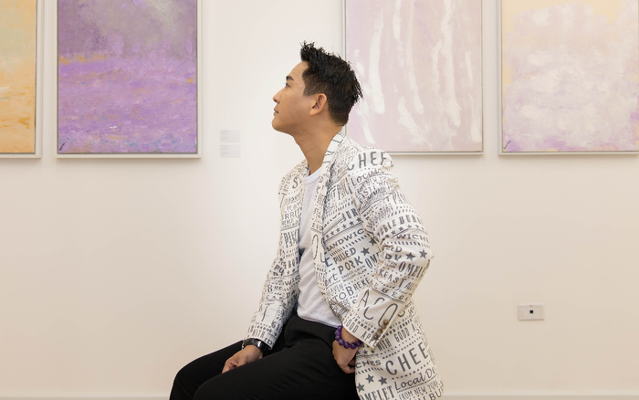 Hứa Vĩ Văn rơi nước mắt tại triển lãm hội họa đầu tiên của mình Ảnh 2