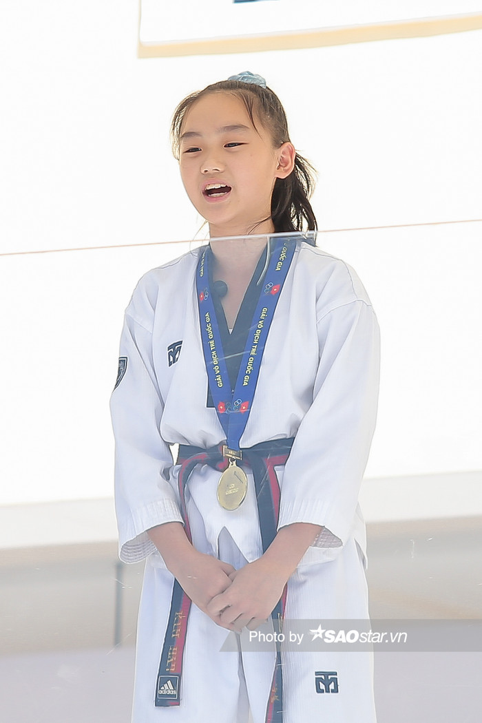 Nữ sinh Trần Kim Hâ