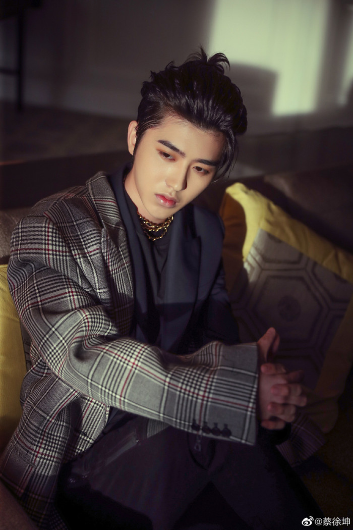 Fandom Thái Từ Khôn gây tranh cãi khi ép người hâm mộ chi ít nhất 3,5 triệu đồng để ủng hộ thần tượng Ảnh 3