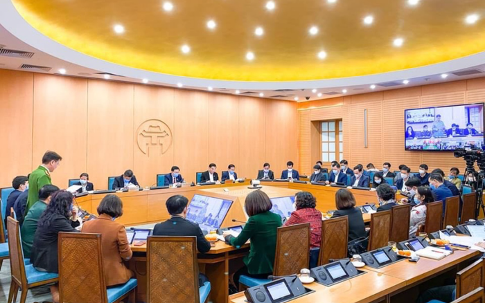 Hà Nội đẩy lên mức 'báo động đỏ' về nguy cơ lây nhiễm COVID-19 Ảnh 2
