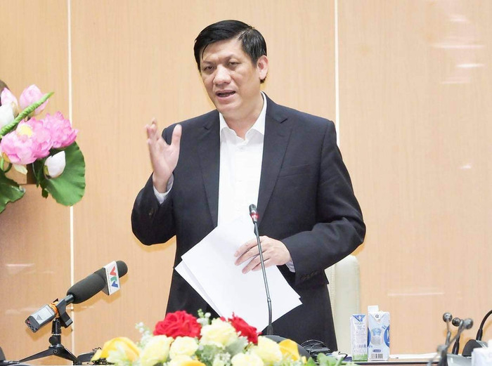 Bộ trưởng Nguyễn Thanh Long chỉ đạo các bộ phận liên quan thiết lập 3 bệnh viện dã chiến tại Hải Dương, để thực hiện điều trị tại chỗ các ca bệnh. 