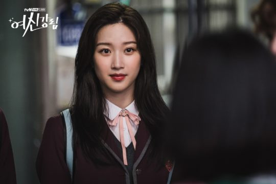 11 lần 'lột xác' ấn tượng trong phim Hàn Ảnh 24