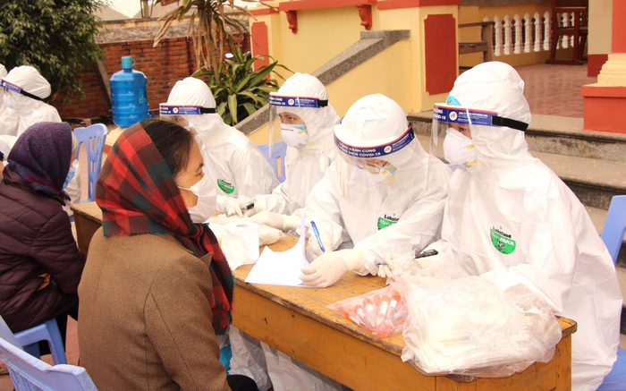 Hà Nội xét nghiệm cho những người về từ vùng dịch Hải Dương, Quảng Ninh Ảnh 2