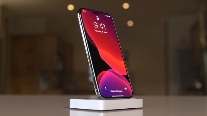 Bản dựng iPhone 13 của nhà thiết kế đồ hoạ Burov Design. (Ảnh: Burov Design)