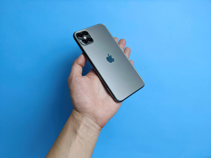 iPhone 13 (hoặc iPhone 12s) được cho là sẽ có phiên bản bộ nhớ trong lên đến 1TB. (Ảnh: Shutterstock)