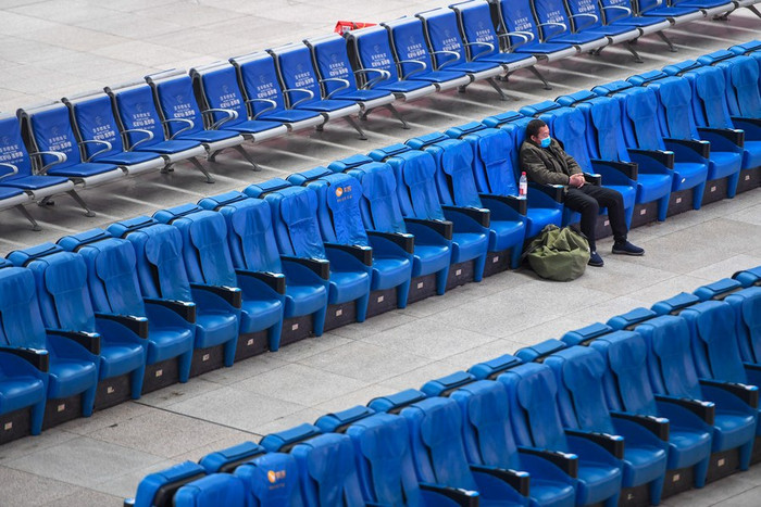 Thay vào đó, chính phủ Trung Quốc đã đưa ra nhiều biện pháp để khuyến khích người dân ở yên tại chỗ.
